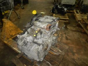Engine from a Renault Espace (JK) 3.0 dCi V6 24V 2003