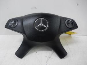 Usados Airbag izquierda (volante) Mercedes C (W204) 1.8 C-200K 16V Precio € 250,00 Norma de margen ofrecido por Autobedrijf G.H. Wessel B.V.