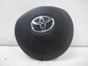 Used Left airbag (steering wheel) Toyota Yaris III (P13) 1.5 16V Hybrid Price € 225,00 Margin scheme offered by Autobedrijf G.H. Wessel B.V.