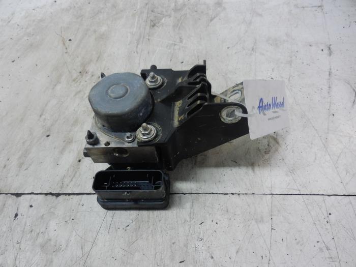 Używane Pompa ABS Fiat Panda (312) Cena € 104,99 Procedura marży oferowane przez Wessel Parts & Service B.V.
