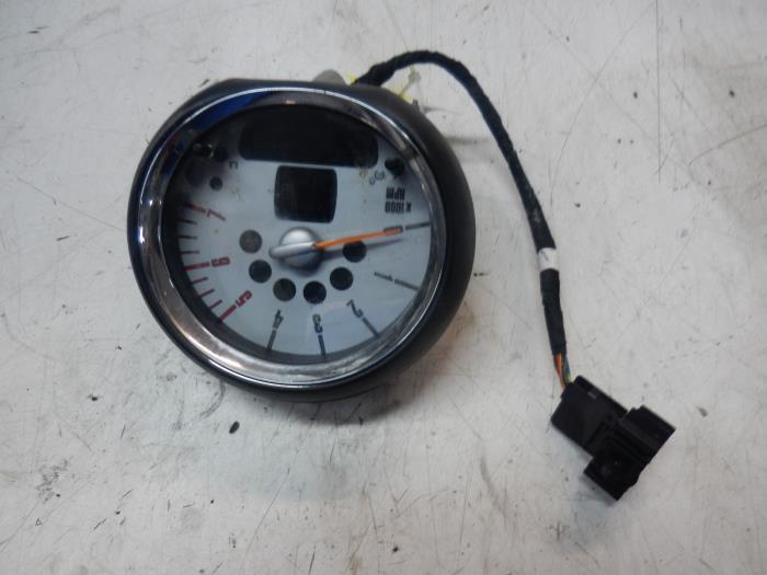 Używane Obrotomierz Mini Mini (R56) 1.6 Cooper D 16V Cena € 82,95 Procedura marży oferowane przez Wessel Parts & Service B.V.