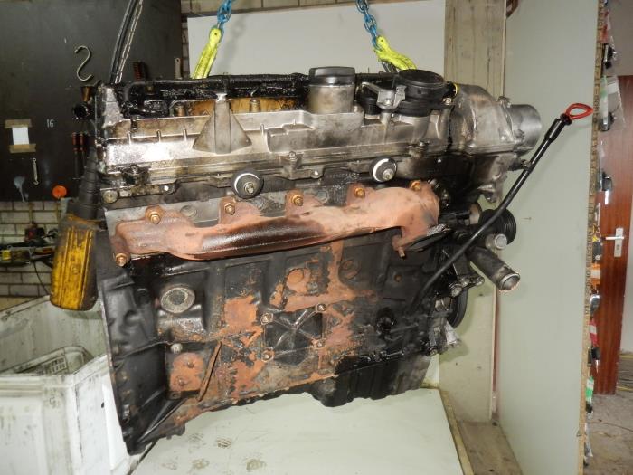 Used Engine Mercedes ML I (163) 270 2.7 CDI 20V Price € 1.573,95 Margin scheme offered by Wessel Parts & Service B.V.
