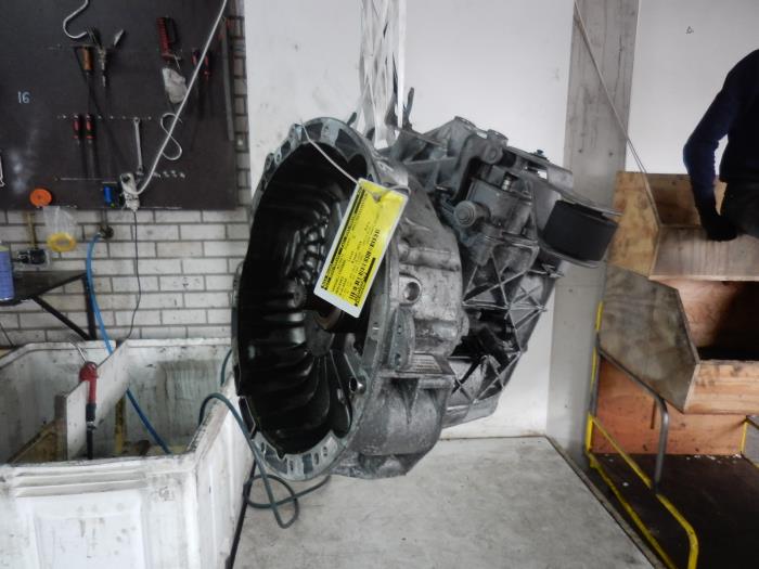 Begagnade Växellåda Mercedes A (W176) 1.5 A-180 CDI, A-180d 16V Pris € 681,45 Marginaltabell erbjuds av Wessel Parts & Service B.V.
