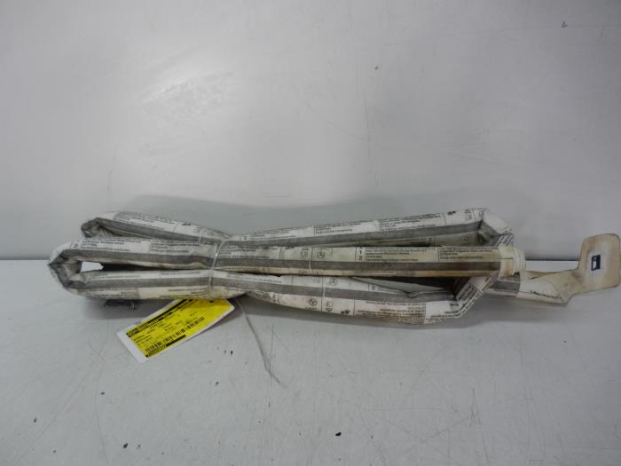 Używane Kurtyna Mercedes E (W212) E-200 CGI 16V BlueEfficiency Cena na żądanie oferowane przez Wessel Parts & Service B.V.