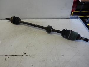 Used Front drive shaft, right Toyota Yaris (P1) 1.0 16V VVT-i Price € 89,00 Margin scheme offered by Autobedrijf G.H. Wessel B.V.