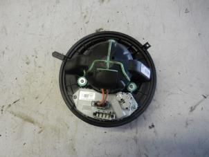 Used Heating and ventilation fan motor BMW 3 serie (E90) 318d 16V Price € 99,00 Margin scheme offered by Autobedrijf G.H. Wessel B.V.