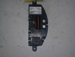 Used Heater resistor Audi A5 Sportback (8TA) 2.0 TDI 16V Price € 39,00 Margin scheme offered by Autobedrijf G.H. Wessel B.V.