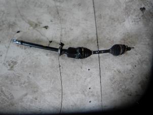 Used Front drive shaft, right Chevrolet Cruze SW 1.7 D 130 Price on request offered by Autobedrijf G.H. Wessel B.V.