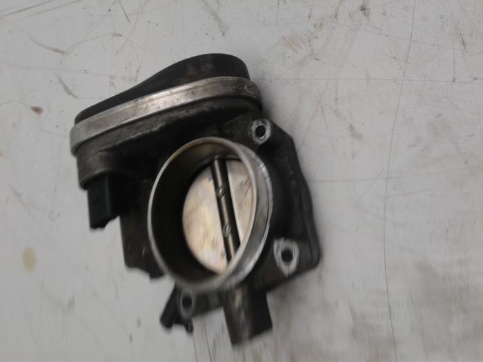 Używane Przepustnica Austin Mini Open (R52) 1.6 16V Cooper S Cena € 72,45 Procedura marży oferowane przez Wessel Parts & Service B.V.