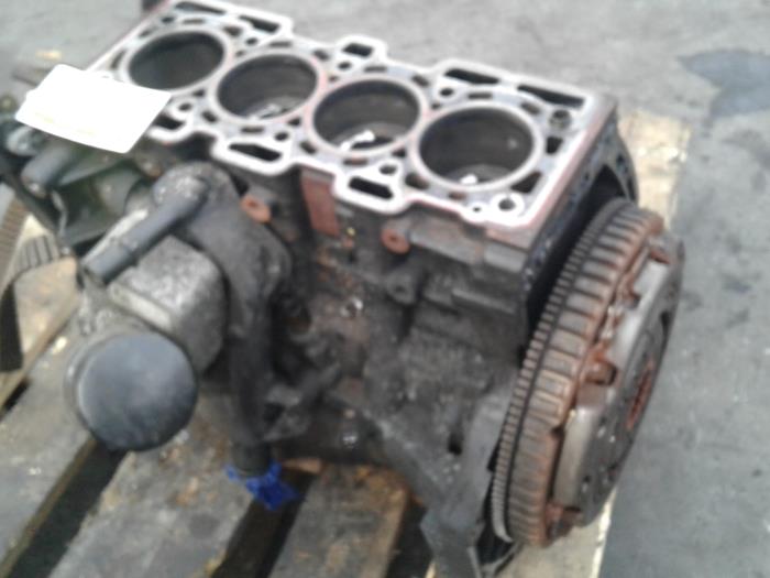 Used Engine crankcase Mercedes Citan (415.7) 1.5 108 CDI Crewbus Price € 420,00 Margin scheme offered by Wessel Parts & Service B.V.