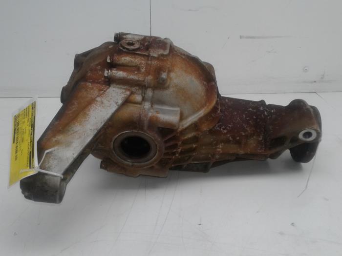 Front differential from a Mercedes-Benz ML I (163) 320 3.2 V6 18V Autom. 1998