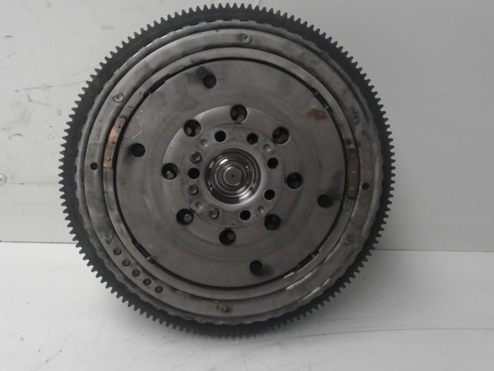 Flywheel from a Mercedes-Benz CLC (C203) 1.6 160 Kompressor 16V BlueEfficiency 2011