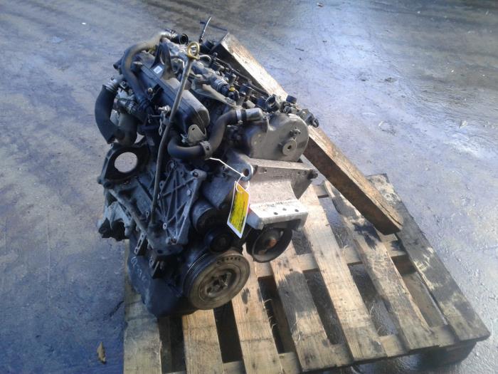 Engine from a Opel Astra H GTC (L08)  2010