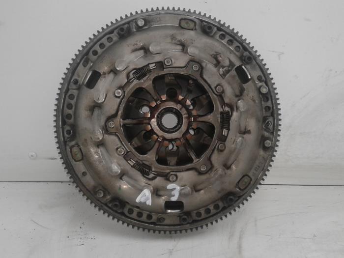 Used Flywheel Audi A3 (8P1) 1.9 TDI Price € 208,95 Margin scheme offered by Wessel Parts & Service B.V.