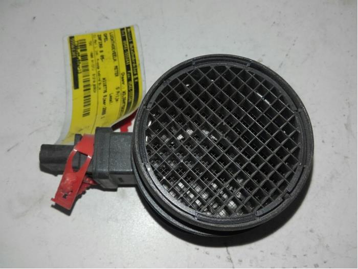 Luftmengenmesser van een Opel Zafira (M75) 1.7 CDTi 16V 2009
