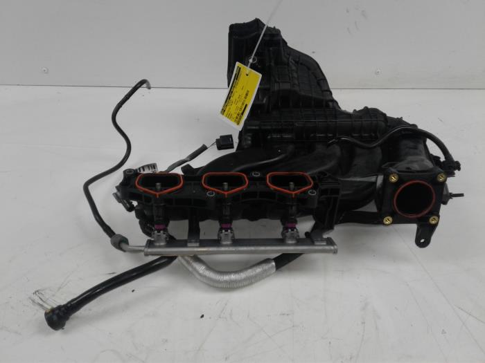 Begagnade Insugsrör Renault Twingo III (AH) 1.0 SCe 70 12V Pris € 103,95 Marginaltabell erbjuds av Wessel Parts & Service B.V.