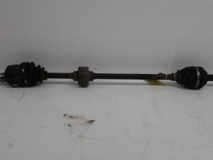 Used Front drive shaft, right Toyota Yaris (P1) Price € 55,00 Margin scheme offered by Autobedrijf G.H. Wessel B.V.