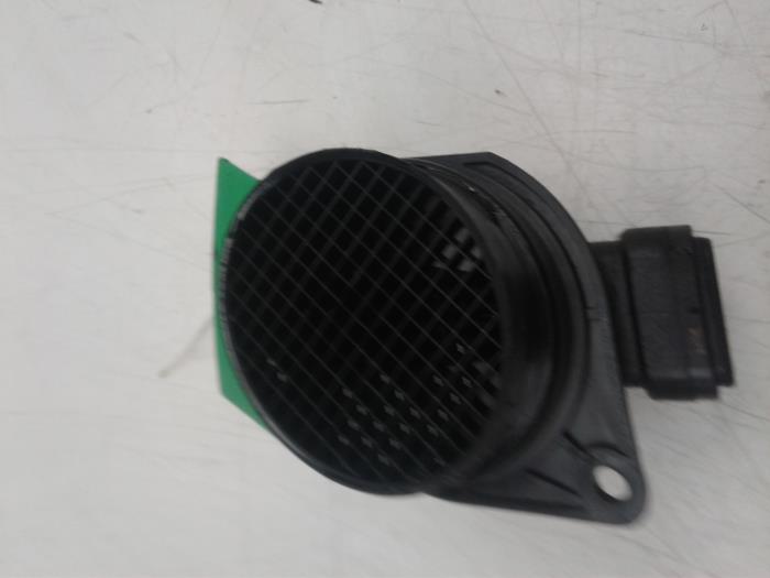 Begagnade Luftflödesmätare Volkswagen Polo V (6R) Pris € 40,95 Marginaltabell erbjuds av Wessel Parts & Service B.V.