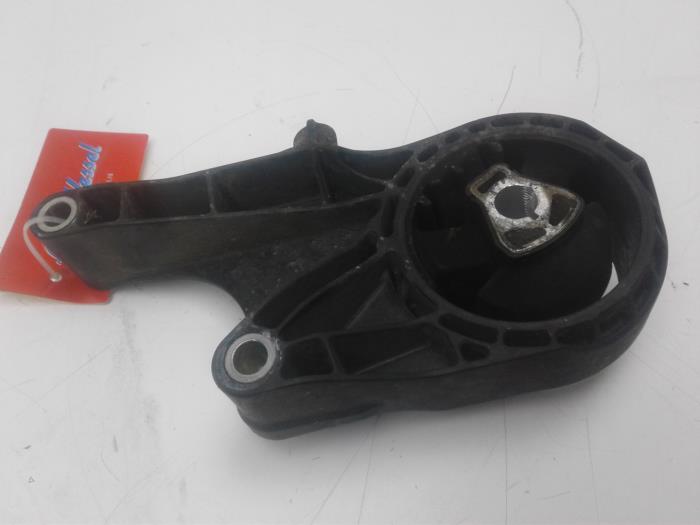 Used Engine mount Opel Astra J Sports Tourer (PD8/PE8/PF8) 1.7 CDTi 16V Price € 40,95 Margin scheme offered by Wessel Parts & Service B.V.