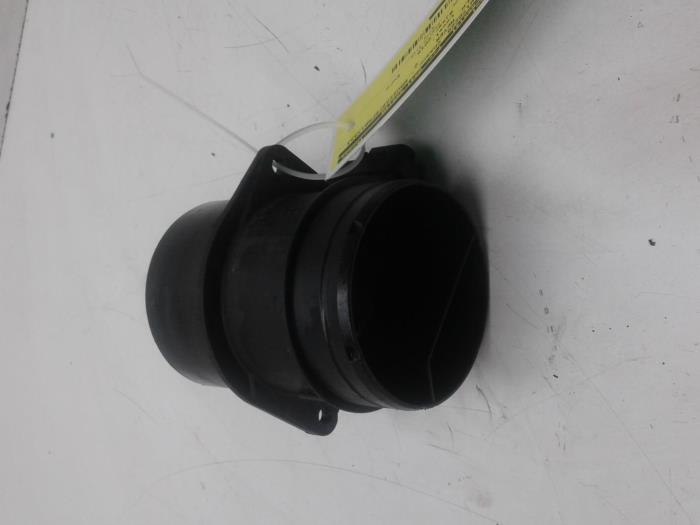 Usagé Débitmètre Audi A5 Cabrio (8F7) 2.0 TDI 16V Prix € 78,75 Règlement à la marge proposé par Wessel Parts & Service B.V.