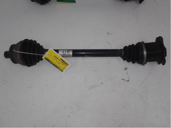 Front drive shaft, right from a Audi A4 Avant (B7) 2.0 TDI 2004
