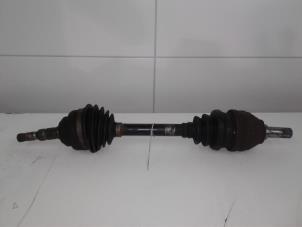 Used Front drive shaft, left Opel Zafira (F75) 1.8 16V Price on request offered by Autobedrijf G.H. Wessel B.V.