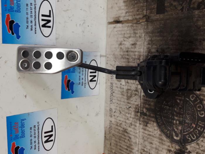 Begagnade Gaspedalsensor Suzuki Swift (ZA/ZC/ZD1/2/3/9) 1.6 Sport VVT 16V Pris € 10,00 Marginaltabell erbjuds av De Witte Boerderij AutoMotive