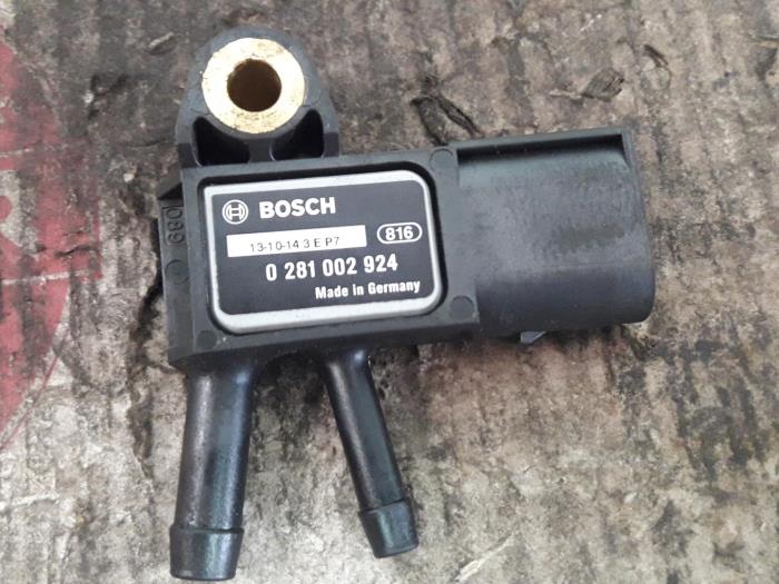 Usagé Sensor température d’échappement Mercedes A (W169) 2.0 A-160 CDI 16V 5-Drs. Prix € 20,00 Règlement à la marge proposé par De Witte Boerderij AutoMotive
