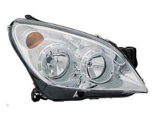 New Headlight, right Opel Astra Price € 92,20 Inclusive VAT offered by De Witte Boerderij B.V.