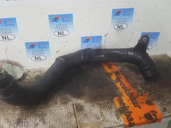 Gebrauchte Intercooler Rohr Volkswagen Polo V (6R) 1.2 TDI 12V BlueMotion Preis € 25,00 Margenregelung angeboten von De Witte Boerderij AutoMotive