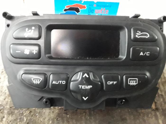 Używane Panel climatronic Citroen Xsara Picasso (CH) 1.8 16V Cena € 35,00 Procedura marży oferowane przez De Witte Boerderij AutoMotive