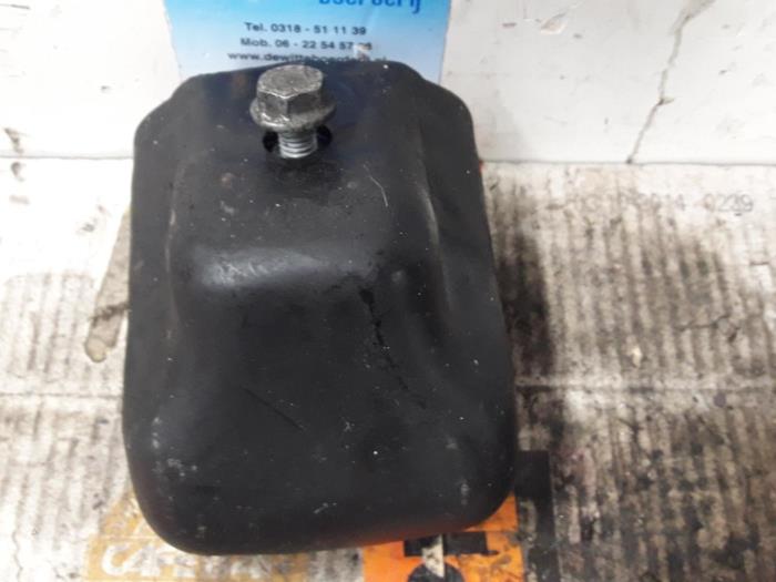 Used Engine mount Mercedes Sprinter 3,5t (906.63) 315 CDI 16V Price € 25,00 Margin scheme offered by De Witte Boerderij AutoMotive
