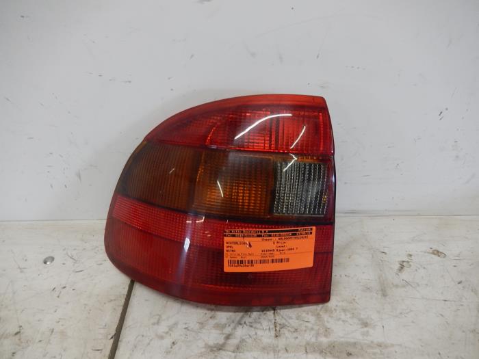 Taillight, left from a Opel Astra F (56/57) 1.6i 1994