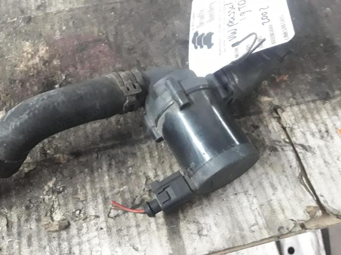 Begagnade Vattenpump Volkswagen Passat Pris € 25,00 Marginaltabell erbjuds av De Witte Boerderij AutoMotive