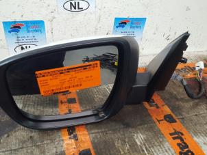 Used Wing mirror, left Nissan Qashqai (J11) 1.5 dCi DPF Price € 350,00 Margin scheme offered by De Witte Boerderij B.V.