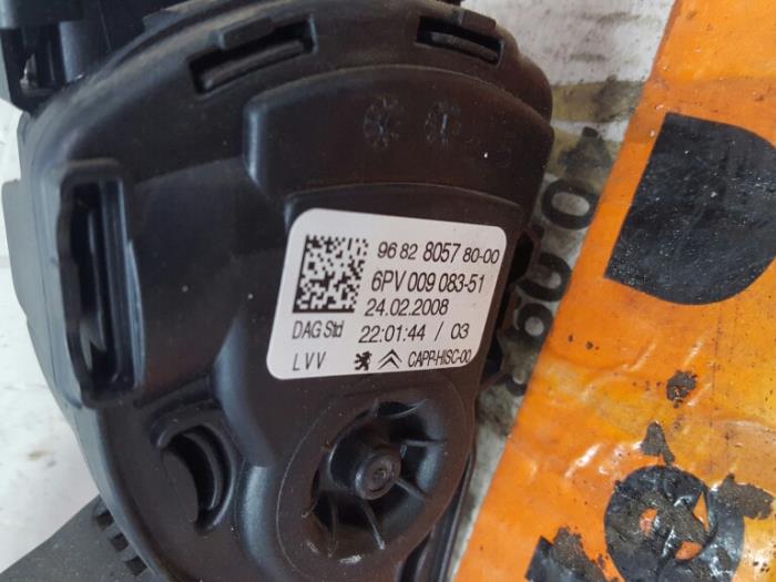 Gaspedalposition Sensor van een Peugeot 207 SW (WE/WU) 1.4 16V Vti 2008