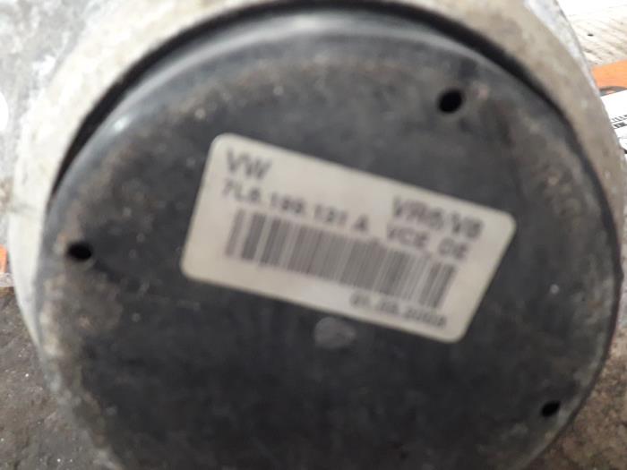 Used Engine mount Volkswagen Touareg (7LA/7L6) 4.2 V8 40V Price € 15,00 Margin scheme offered by De Witte Boerderij AutoMotive