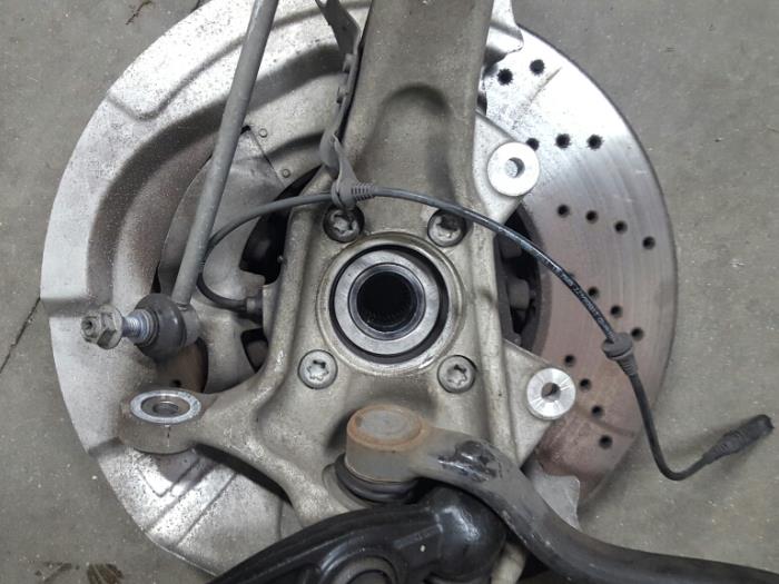 Knuckle, front right BMW X5 M Turbo 4.4i V8 32V - 6869870 