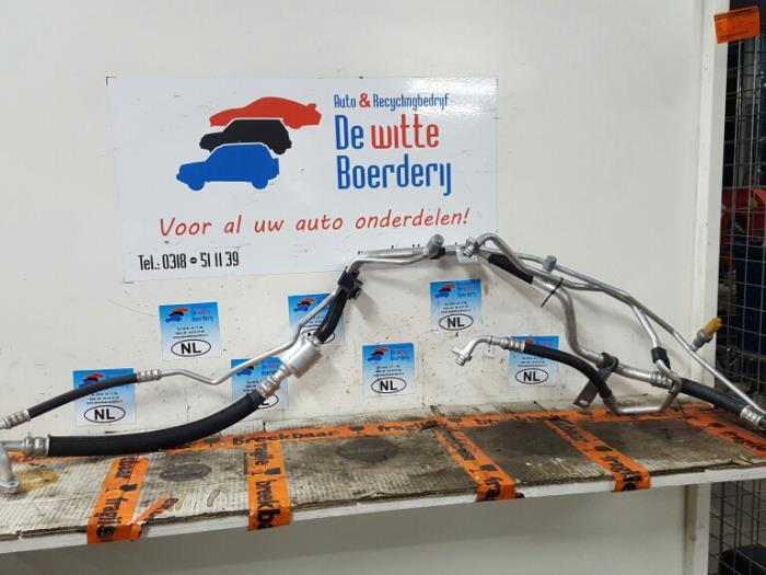 Citroen C4 Cactus Air conditioning lines stock