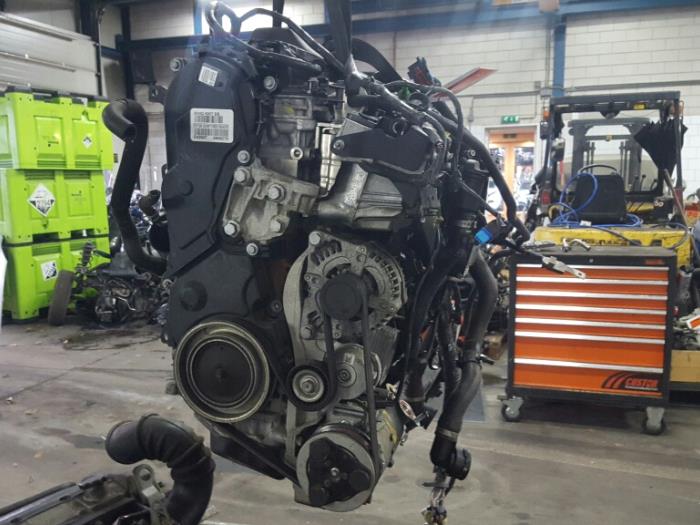 Engine from a Ford Kuga I 2.0 TDCi 16V 140 4x4 2012