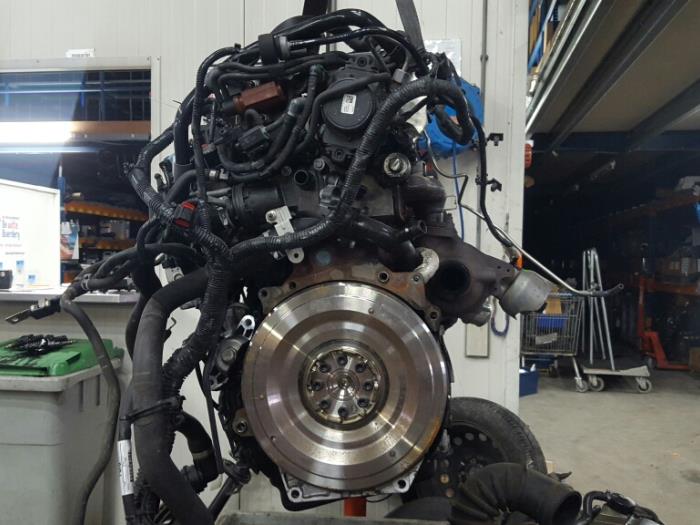 Engine from a Ford Kuga I 2.0 TDCi 16V 140 4x4 2012