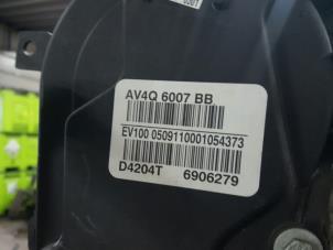 Engine from a Ford Kuga I 2.0 TDCi 16V 140 4x4 2012
