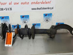Begagnade Stötdämparstång, vänster fram Audi A6 Avant (C7) 3.0 TDI V6 24V Quattro Pris € 131,25 Marginaltabell erbjuds av De Witte Boerderij AutoMotive