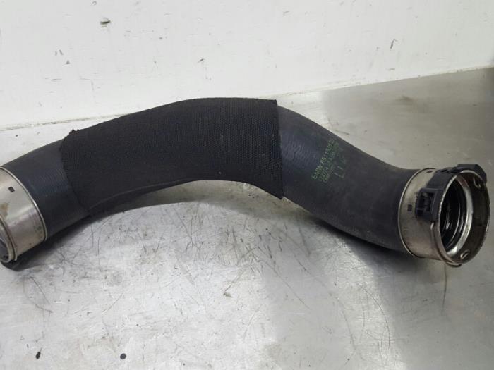 Gebrauchte Intercooler Schlauch BMW 2-Serie Preis € 40,00 Margenregelung angeboten von De Witte Boerderij AutoMotive