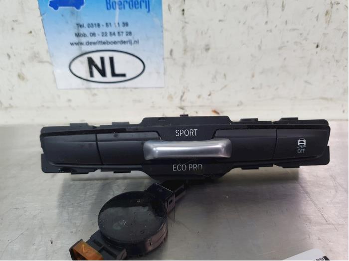 Usados Interruptor ESP BMW 2-Serie Precio € 25,00 Norma de margen ofrecido por De Witte Boerderij AutoMotive