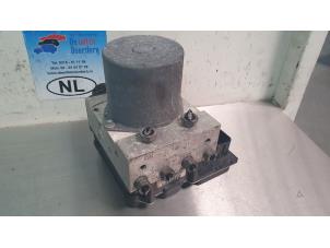 ABS Pumpe van een Audi A4 2013