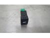 Nissan X-Trail (T32) 1.6 DIG-T 16V 163 Tailgate switch