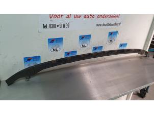 Used Radiator bar Volkswagen Golf VII (AUA) 1.4 TSI 16V Price € 25,00 Margin scheme offered by De Witte Boerderij B.V.