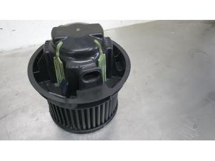 Used Heating and ventilation fan motor Peugeot 207 Price € 40,00 Margin scheme offered by De Witte Boerderij B.V.