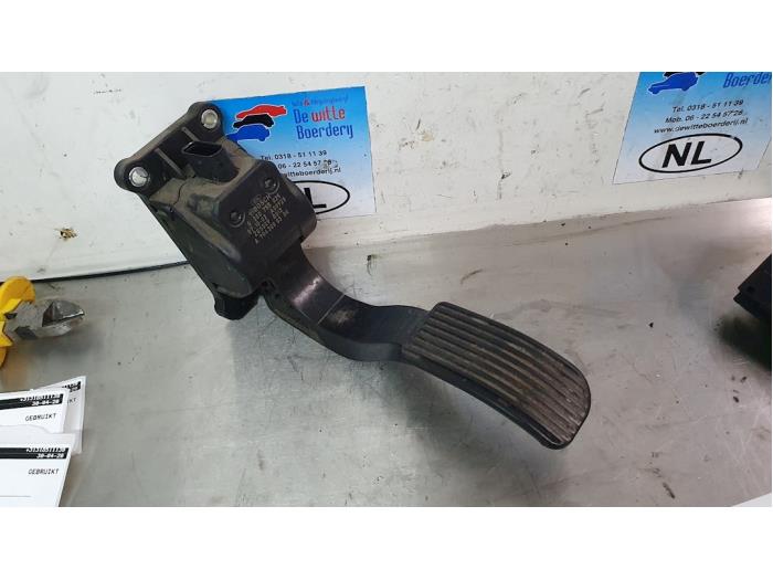 Gebrauchte Gaspedalposition Sensor Mercedes Sprinter 3t (906.61) 213 CDI 16V Preis € 10,00 Margenregelung angeboten von De Witte Boerderij AutoMotive